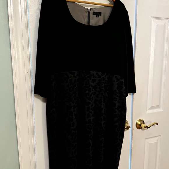 Fabulous Work Dress - Picture 1 of 7